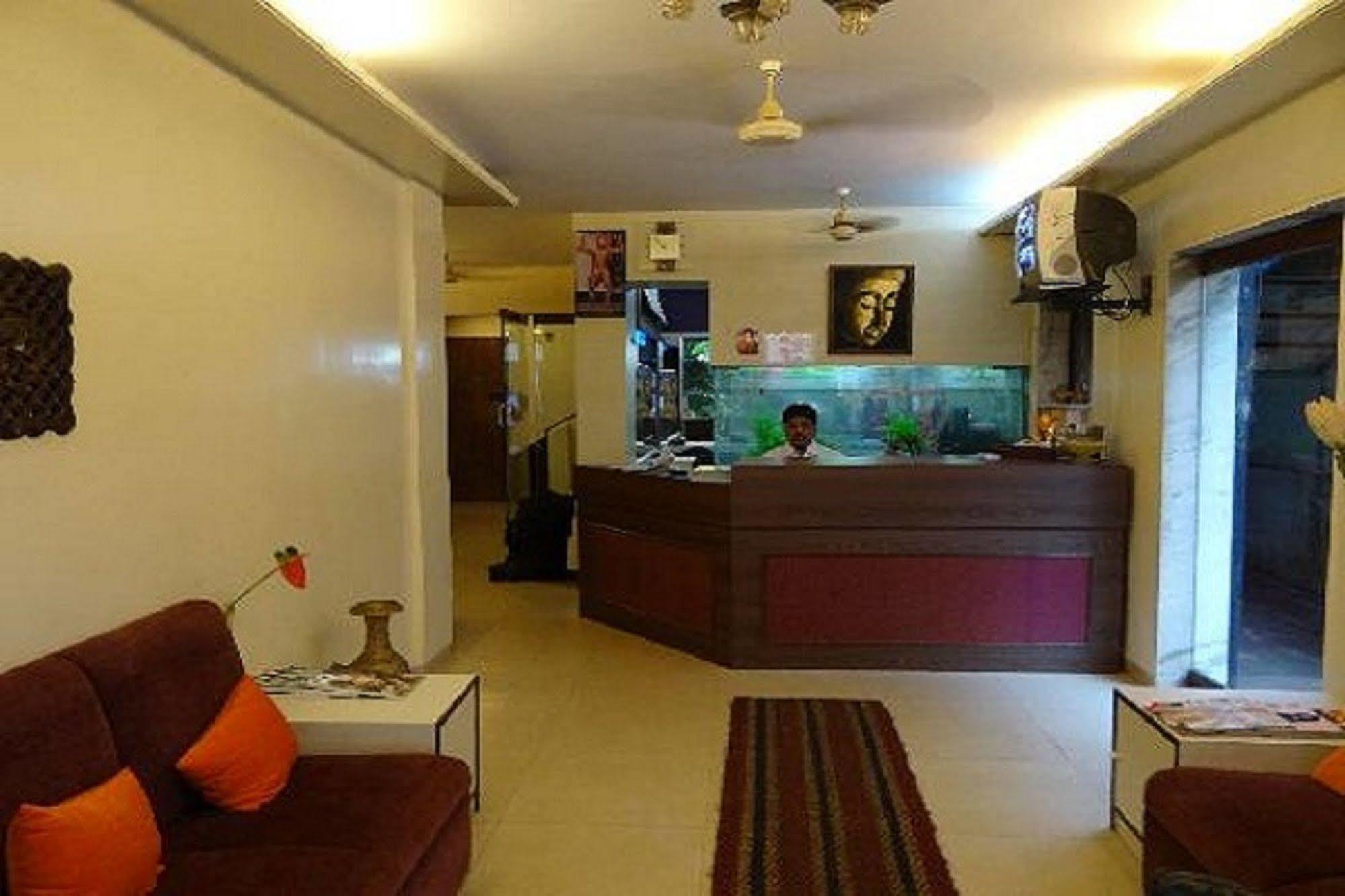 Red Palm Residency Hotel Mumbai Exterior photo